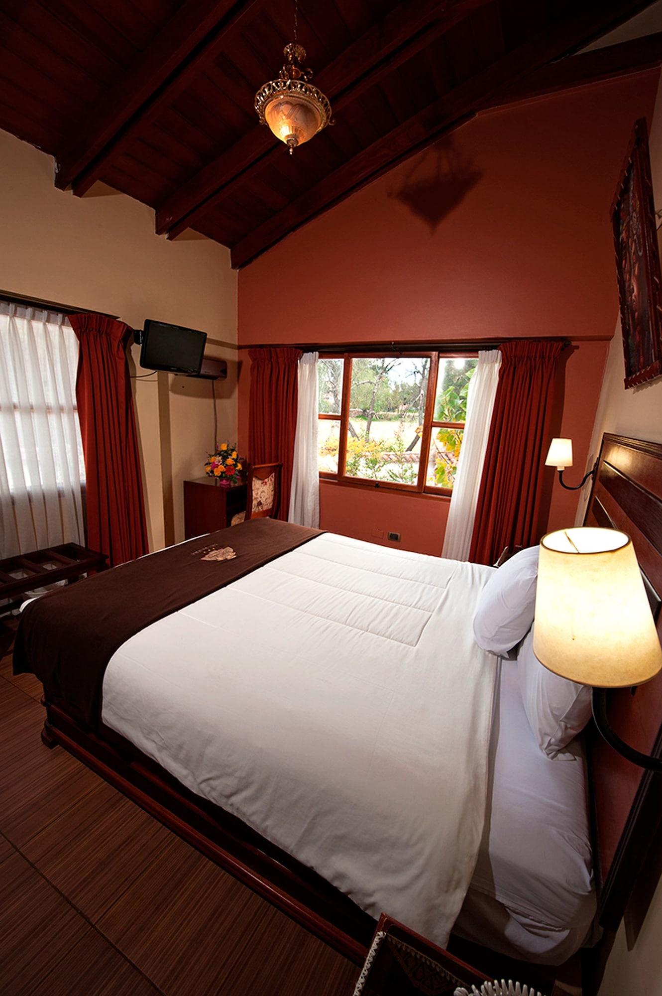 Hotel Mabey Urubamba Exterior photo