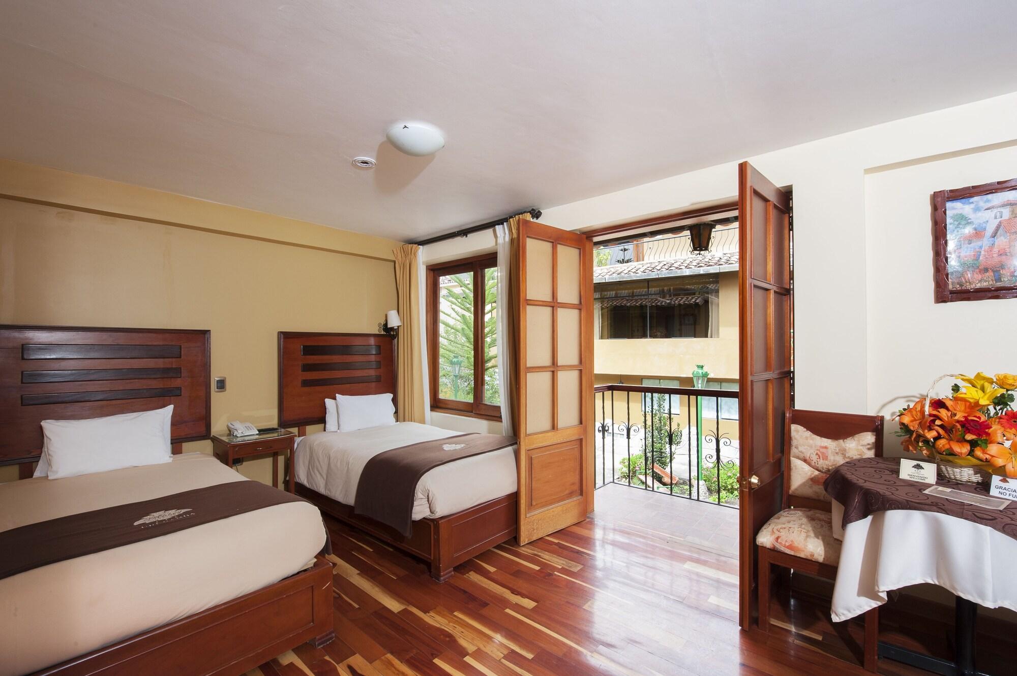 Hotel Mabey Urubamba Exterior photo