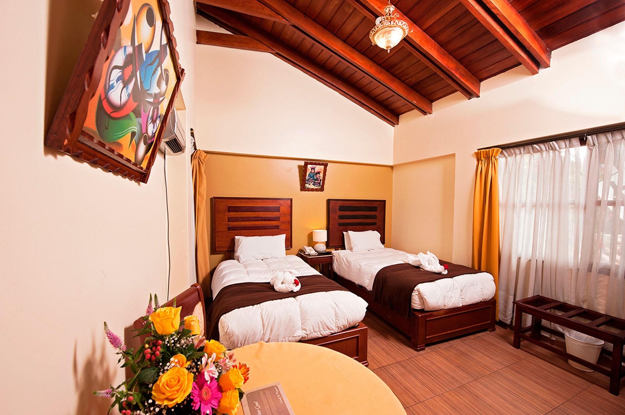 Hotel Mabey Urubamba Exterior photo
