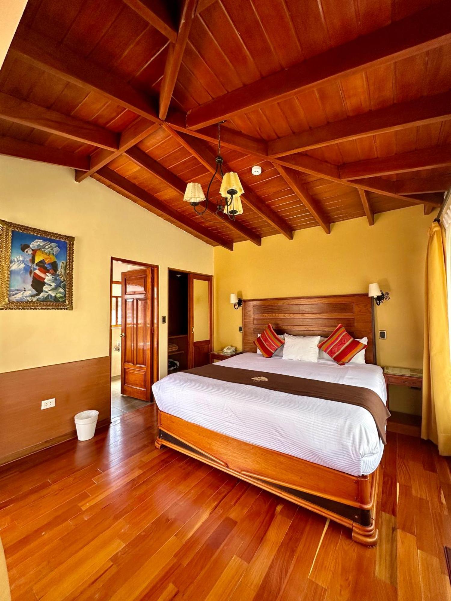Hotel Mabey Urubamba Exterior photo