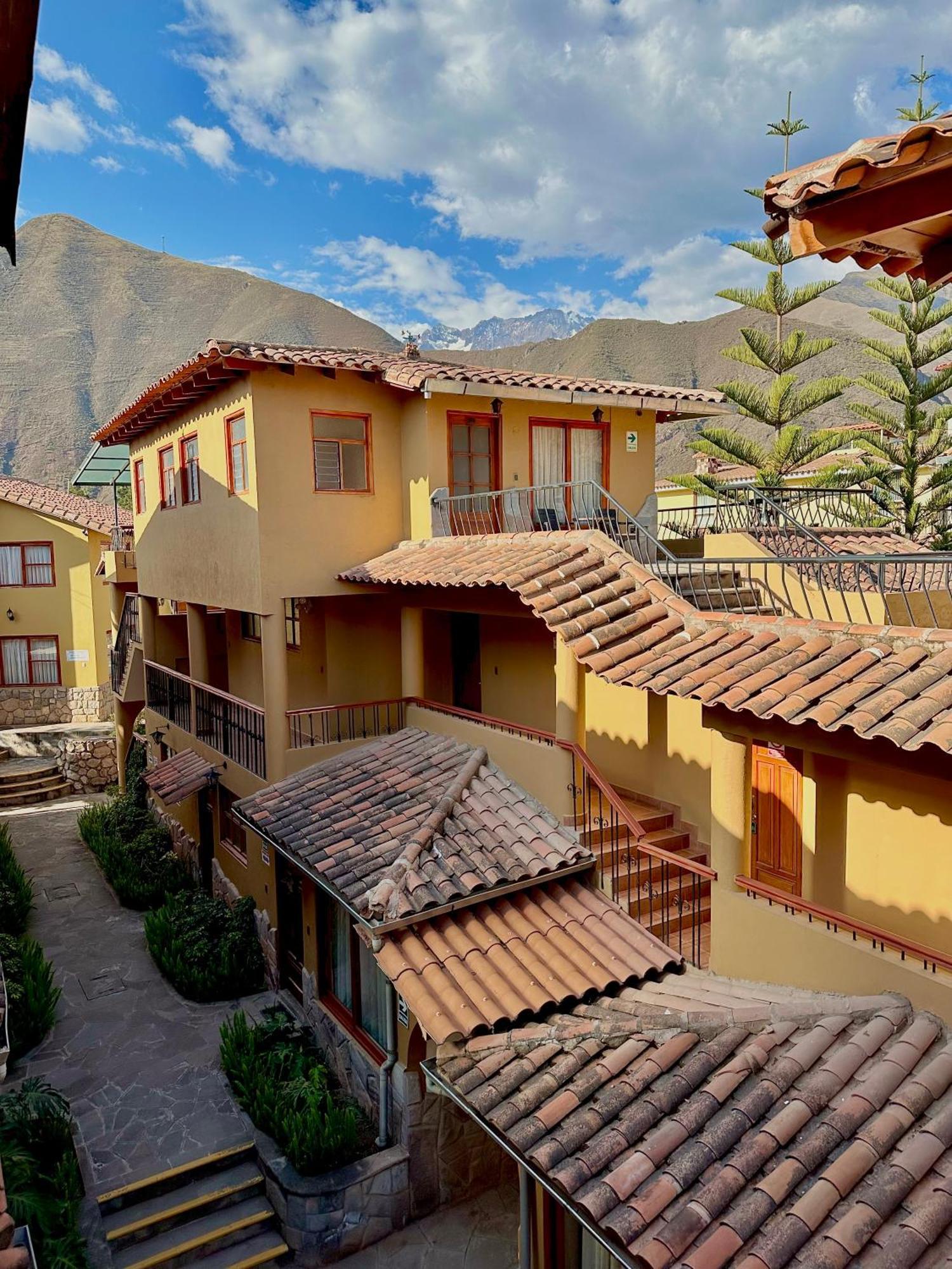 Hotel Mabey Urubamba Exterior photo