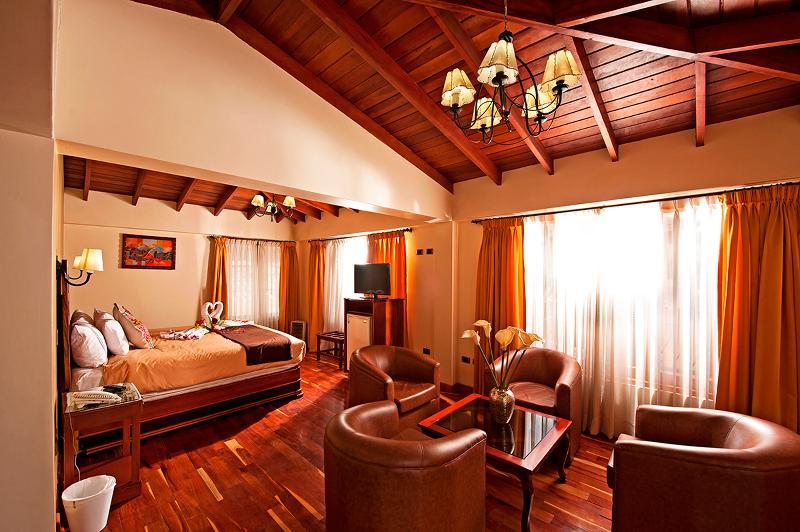 Hotel Mabey Urubamba Exterior photo