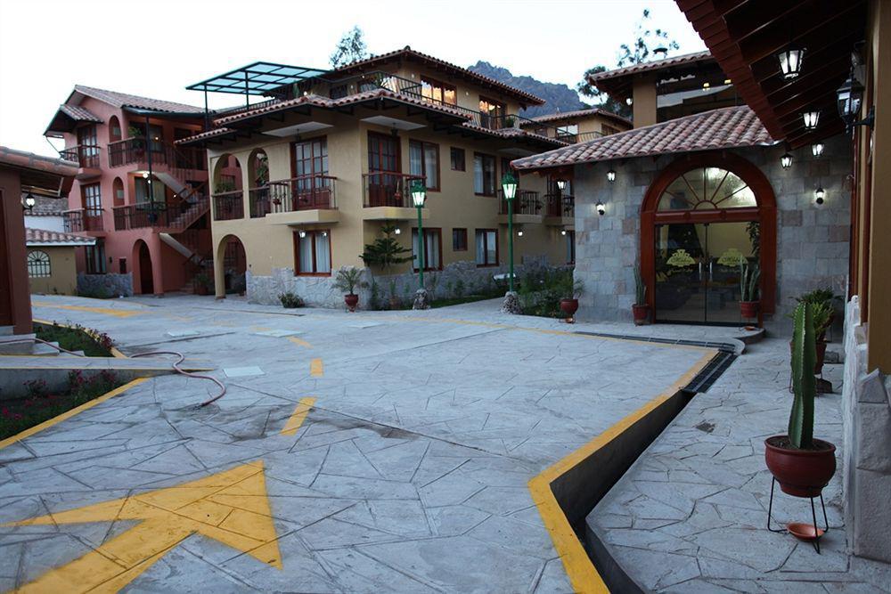 Hotel Mabey Urubamba Exterior photo
